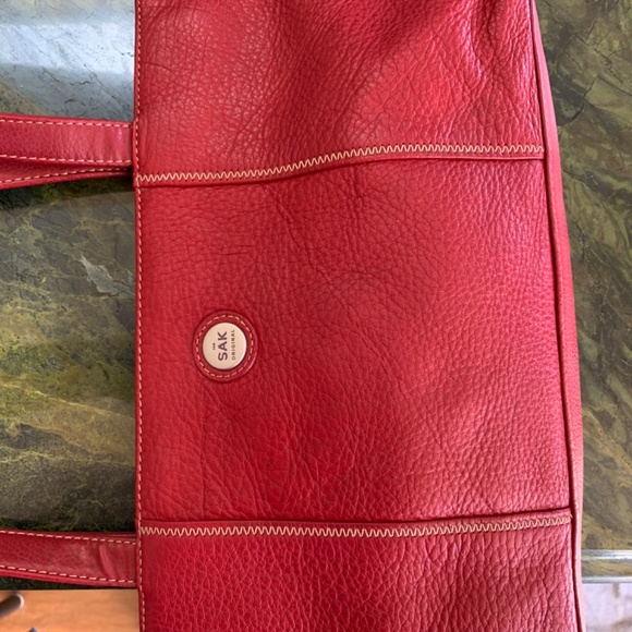 The Sak Red handbag - Picture 6 of 7